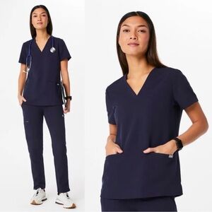 FIGS Navy Blue 2pc Set Scrubs XS Technical Collection NWOT Pant Set Pockets